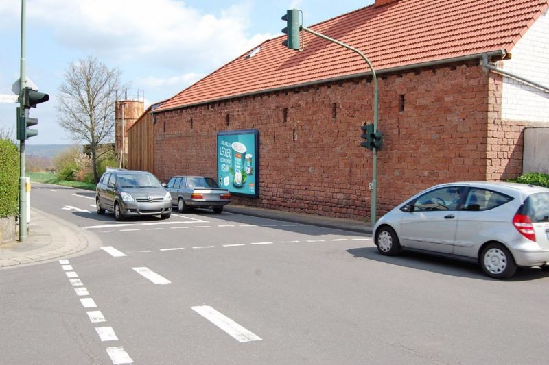 Neue Str/Obere Str  28