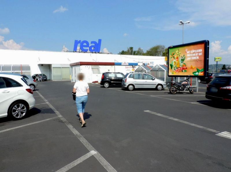 Industriestr. 11 Kaufland Eing.