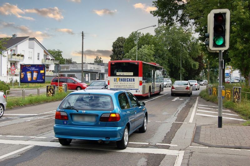 Rotbachstr  60 re/Straßburger Allee