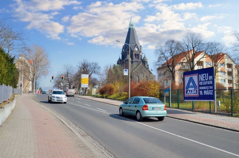 Pausitzer Str  33 li (K 8561)/Lutherplatz nh