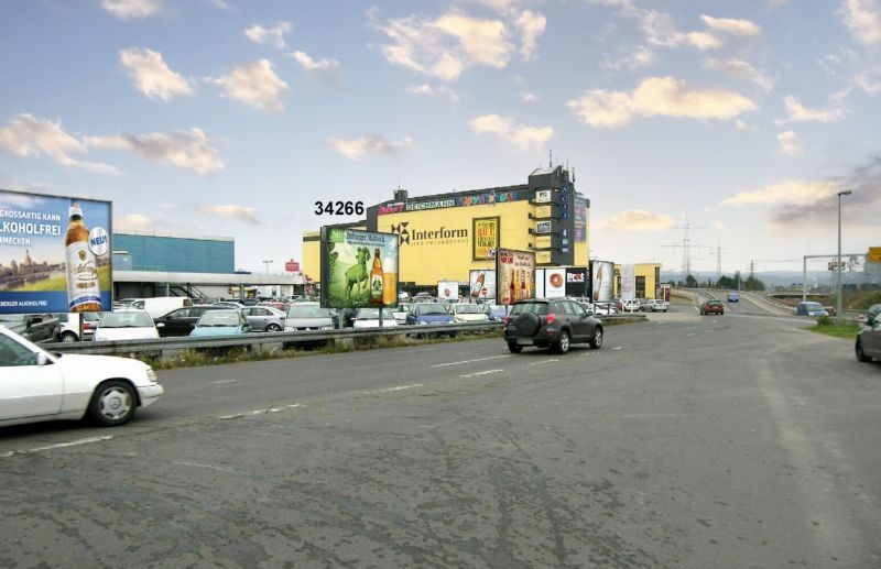 Carl-Zeiss-Str. 6 Metro