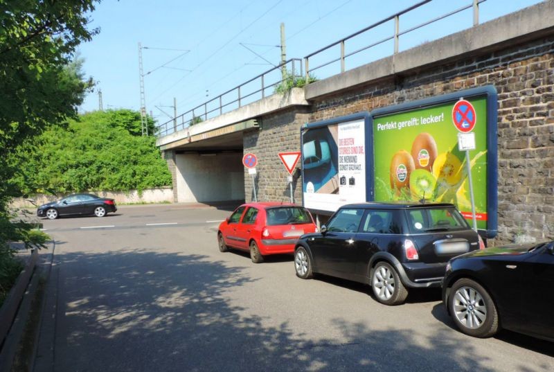Thielenstr/David-Roentgen-Str nh Ufg