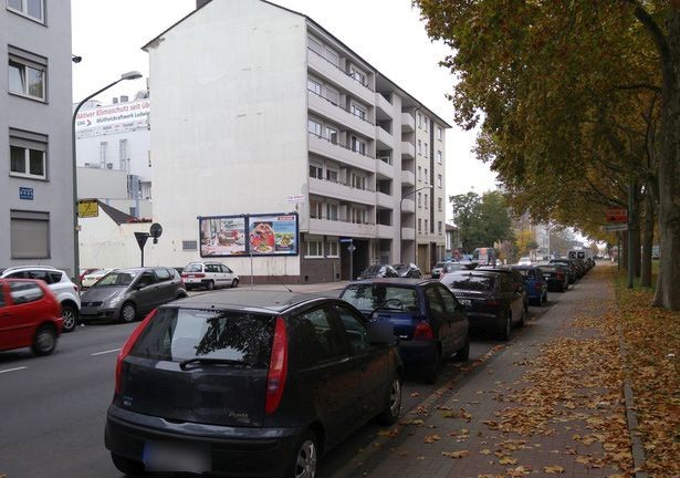 Bürgermeister-Grünzweig-Str  83 re