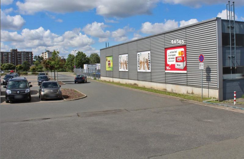 Münchener Str. 3 Kaufland Eing.