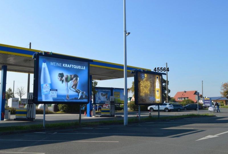 Bucher Hauptstr. 40 Metro