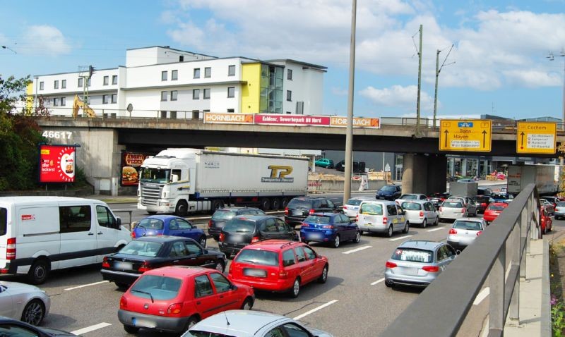 Moselring   2-4 gg Ufg (B 9)/Bardelebenstr nh