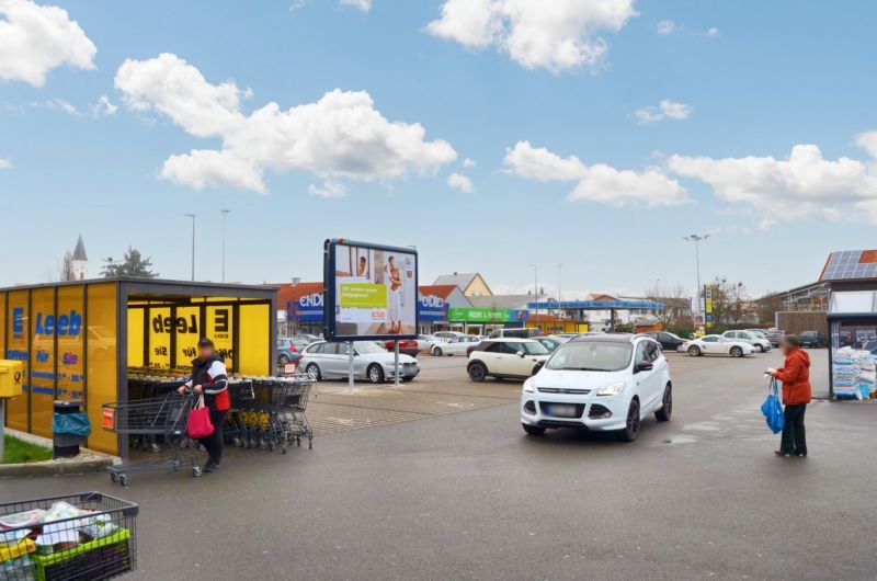 Bahnhofstr. 31 Edeka Leeb Eing.