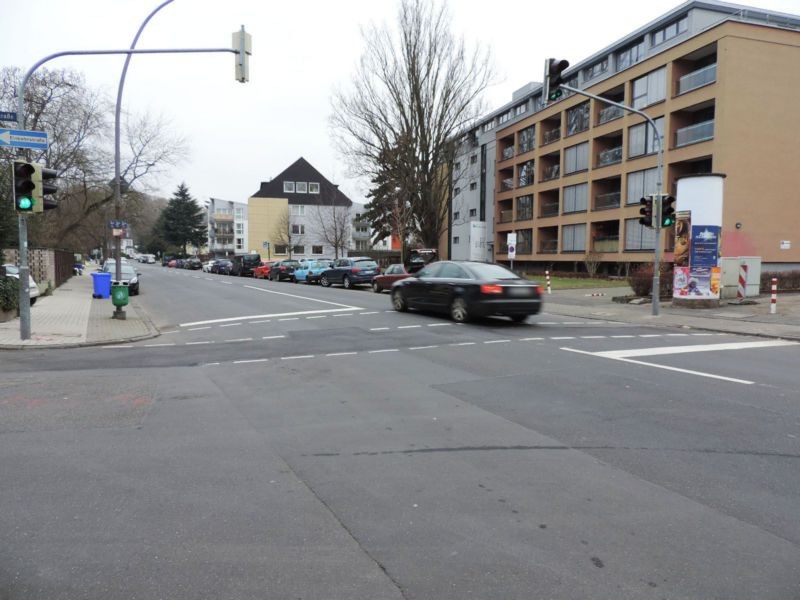 Mainzer Str  54-56 re/Johannes-Müller-Str