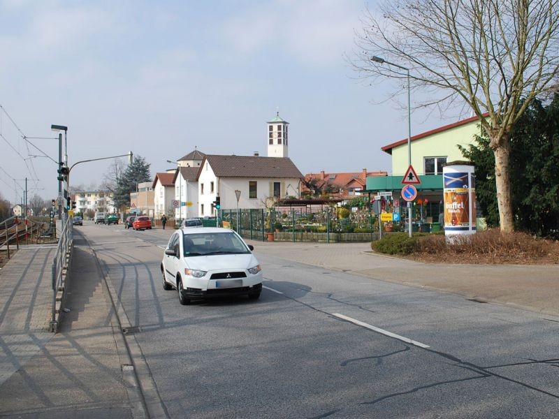 Stahlbadstr/Zedernweg