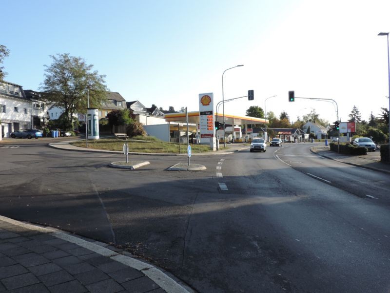 Frommpfad/Berggärtenstr (B 42)