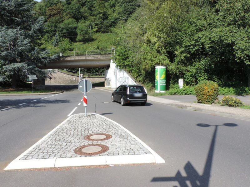 Am Friedrichsberg/Am Yachthafen (B 9)