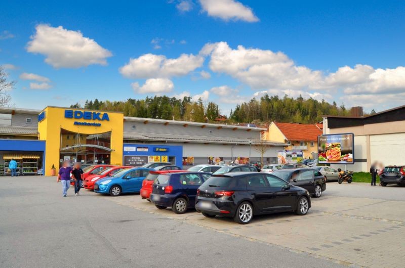 Marktplatz 1a Edeka Escherich Einf.