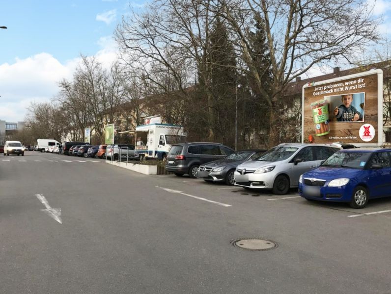 Hohenheimer Str. 7 E-center Bauer Eing.