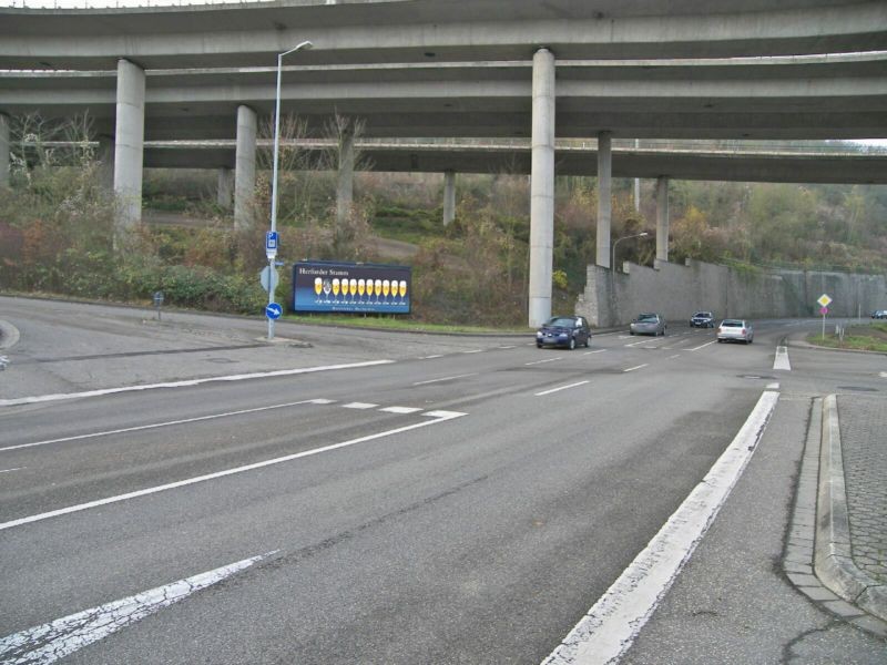 Römerstr (B 9)/Laubach gg