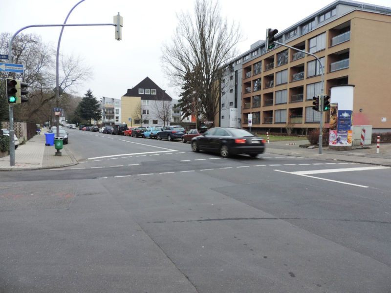 Mainzer Str  54-56 re/Johannes-Müller-Str