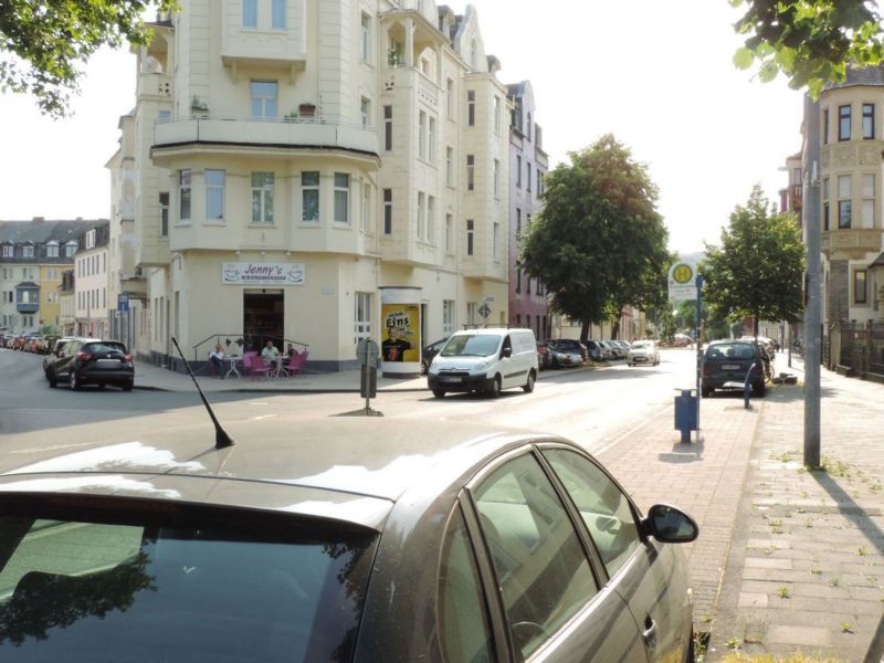 Neuendorfer Str/Schüllerplatz