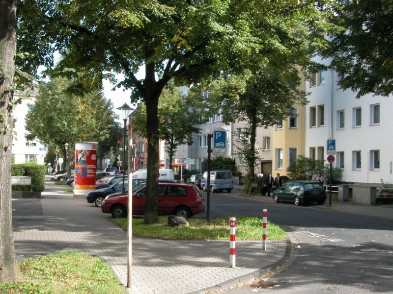 Roonstr  30/Emil-Schüller-Str