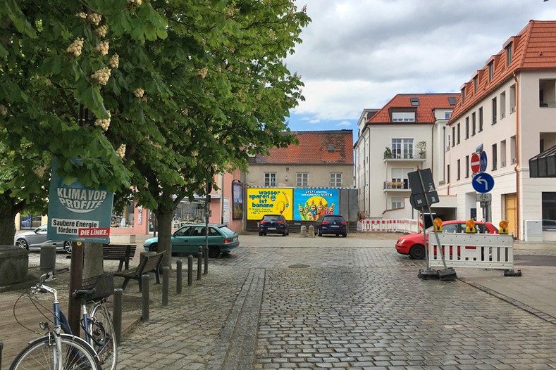 Holzmarkt   9 re/Georg-Oberhäußer-Str gg