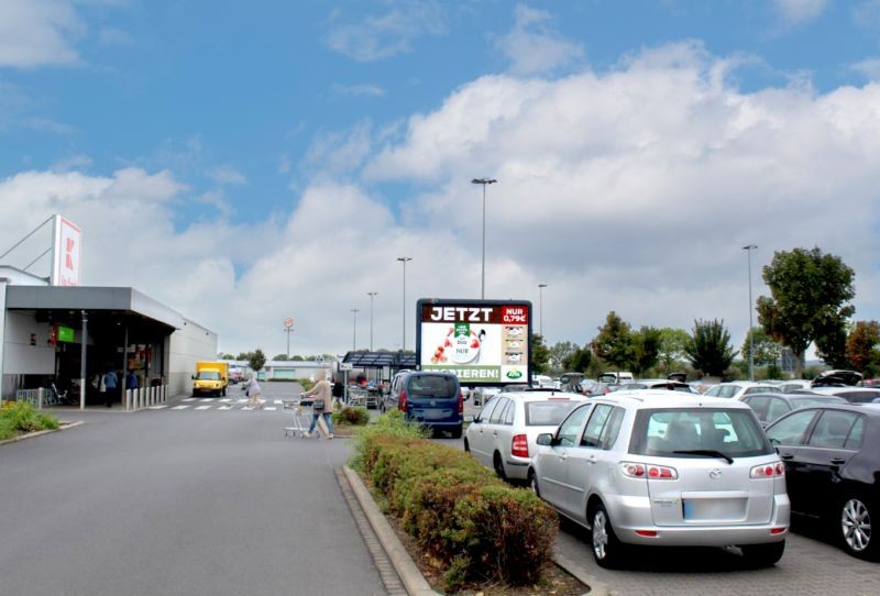 Weisskirchenweg 11 Kaufland Eing.