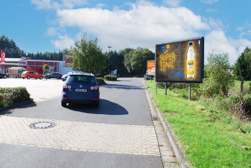 Samoborstr. 5 Rewe Center Hüter Einf.