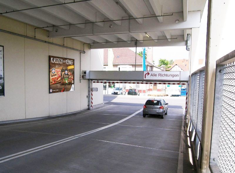 Flechtdorfer Str. 5 Kaufland Einf.