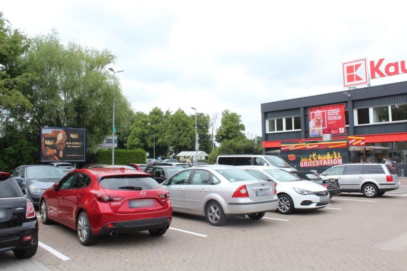 Strubbergstr. 4 Kaufland Eing.