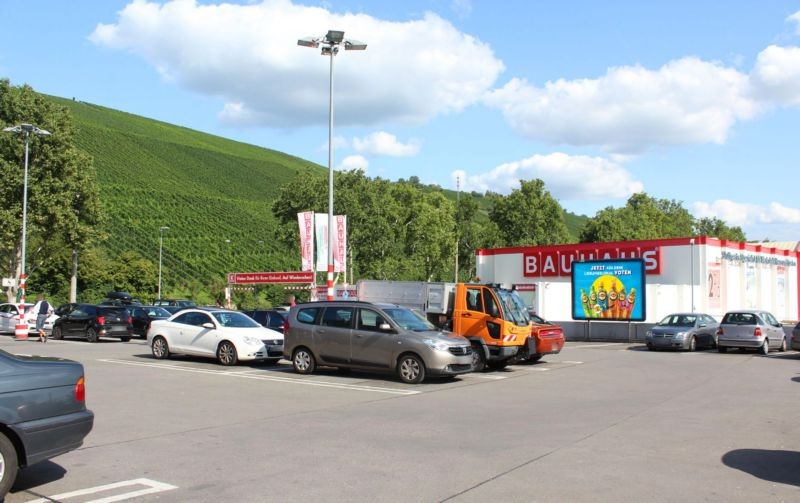 Augsburger Str. 460 Kaufland Eing.