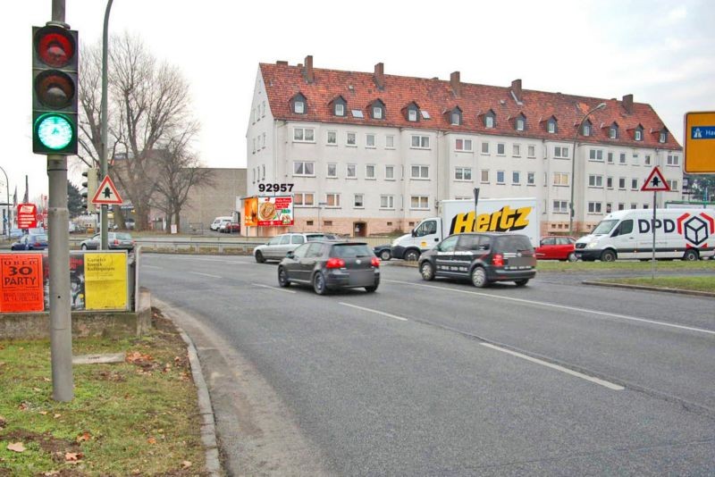 Leipziger Str (B 7)/Schwanenweg 7 re