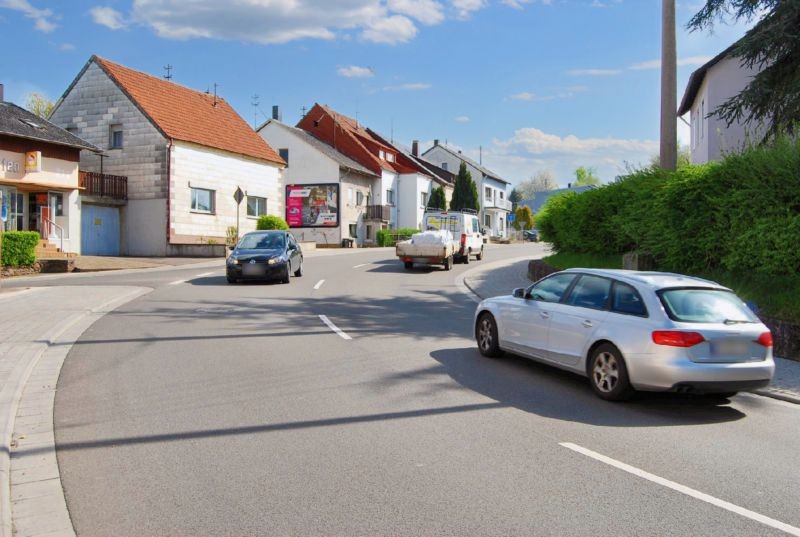 Saarbrücker Str  25 (B 268)