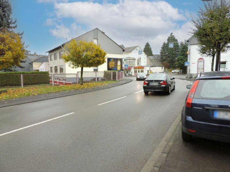 Zeller Str  10/Neuwieser Weg gg