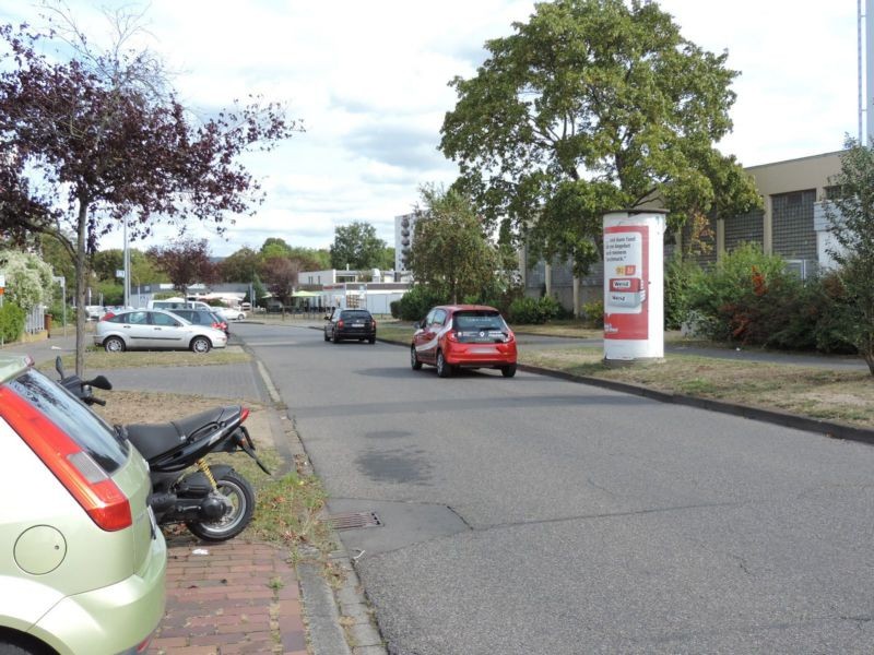 Raiffeisenring   1 li/Raiffeisenhof gg