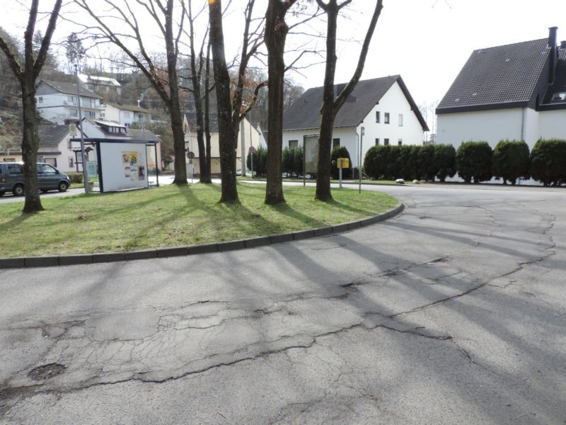 Wallwiese/Friedrich-Rech-Str nh/Hst Hermesplatz RS