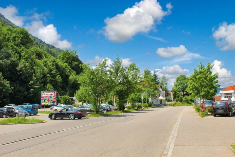 Im Engelfeld 5 V-Markt Einf.