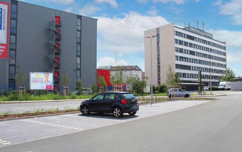 Kurt-Triest-Str. 5 E-center Schätz