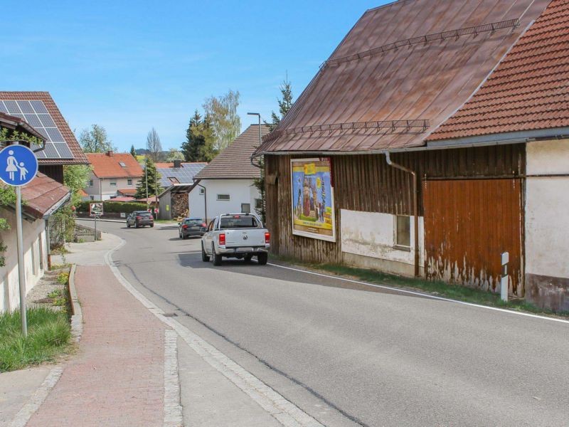 Allgäustr. 2/Nh. Grüntenstr./St 2055-Immenthal