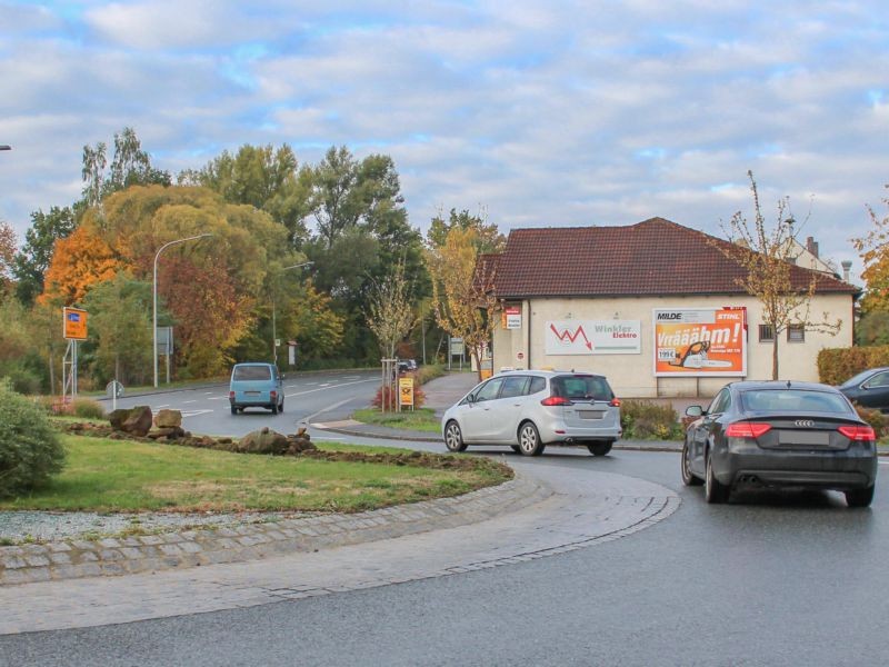 Sulzbacher Str 4 re B 14 Si Kreisverkehr