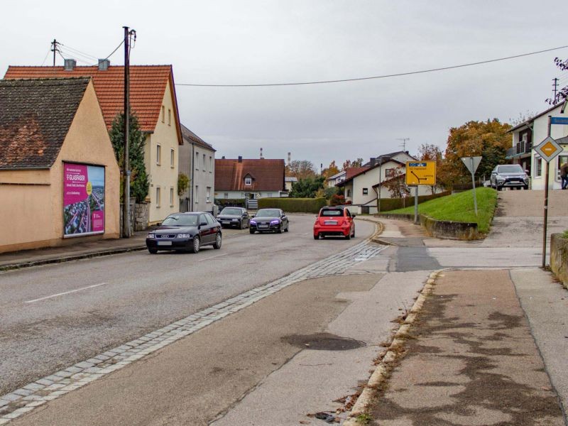 Regensburger Str 42 (B 6 a) gg Sudetenstr