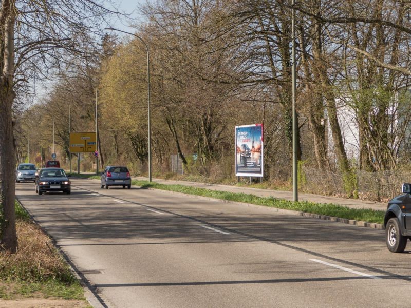 Adenauerring (B 300) gg Kolping-Bildungszentrum