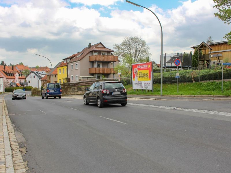 Neustädter Str/gg Musikkneipe Yesterday/Bushaltestelle