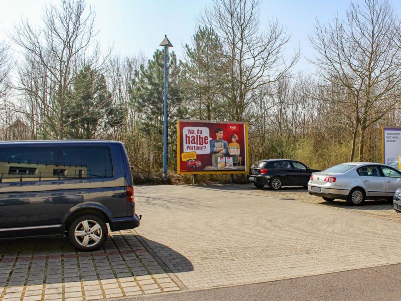 Zschochersche Allee 68 Netto (li)