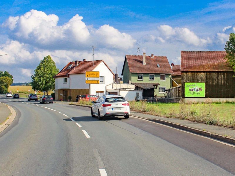 Kulmbacher Str (B 178/B 289)/Karolinenstr 4/-Trieb