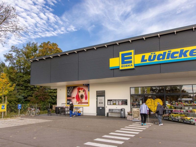 Räuchlestr. 1 Edeka Lüdicke Eing.