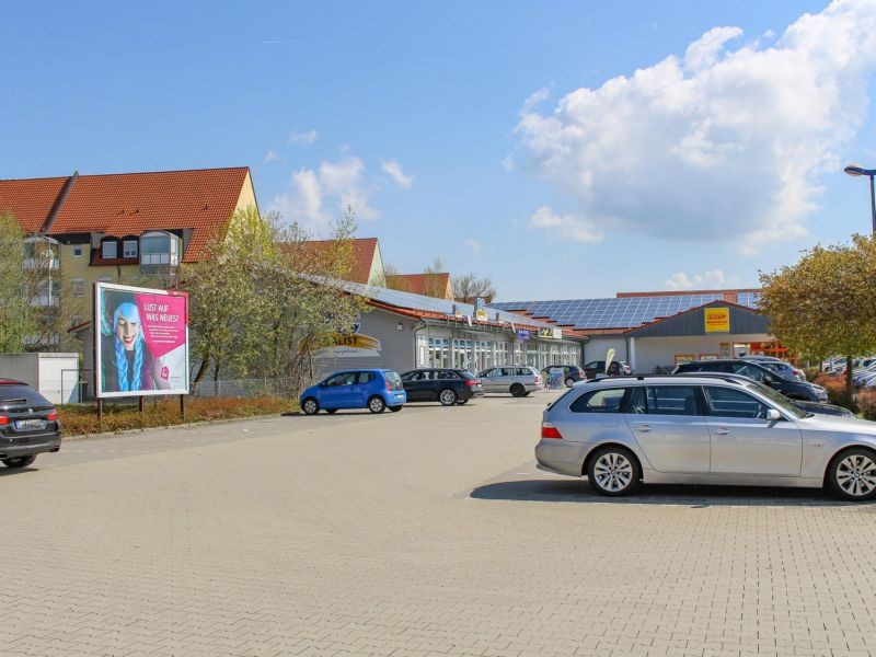 Waldheimer Str. 4 Netto (Sicht Schongauer Str B 17 re)