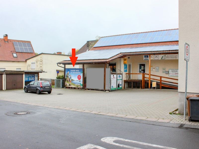 Hauptstr. 20 Schirmitzer Landbiermarkt (Sicht Schulweg )