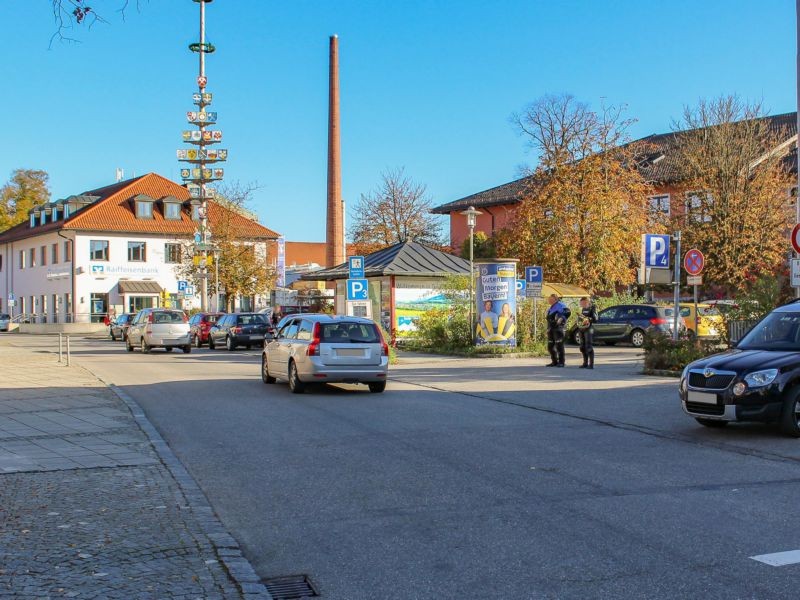 Poststr. neb. Post (Marktplatz)