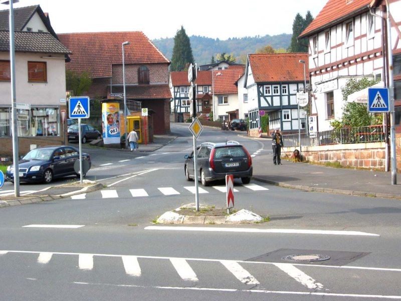 Mengelsgasse/An Der Martinskirche-Wehrda