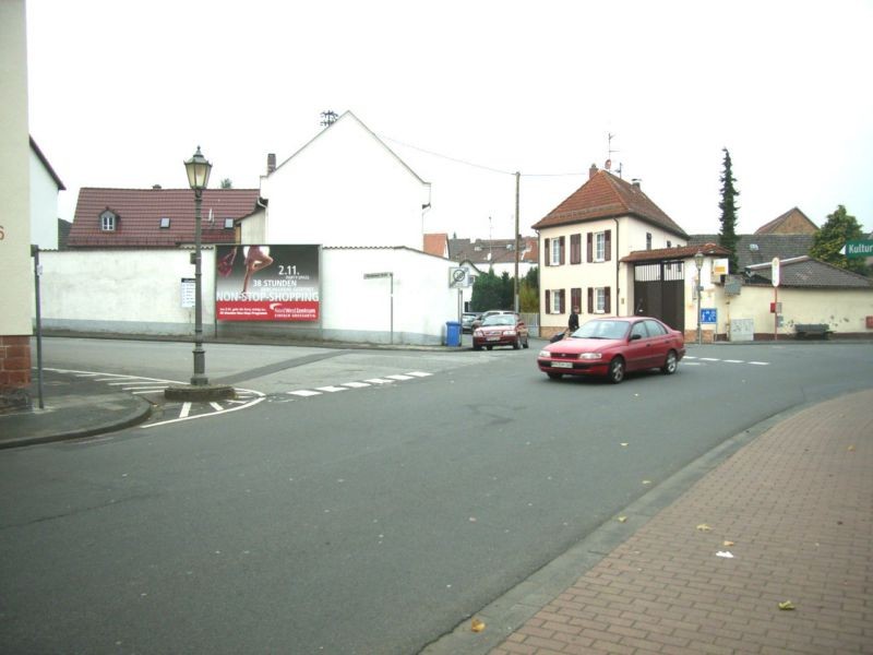 Flörsheimer Str/Frankfurter Str