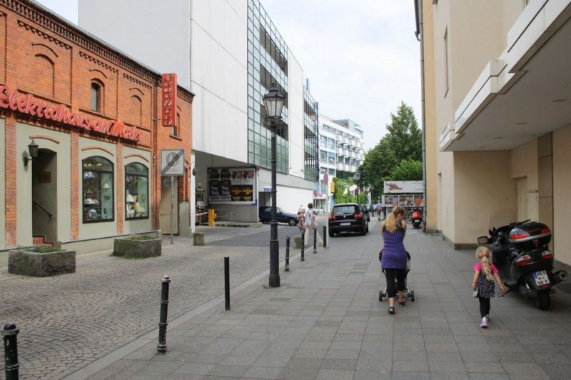 Carl-Schurz-Str. 20 Karstadt Ausf. (PH)