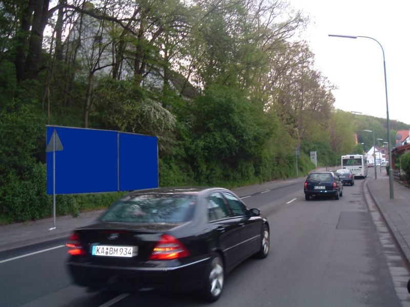 Lauterstr vor BAB-Unterführung A6 Ortseingang