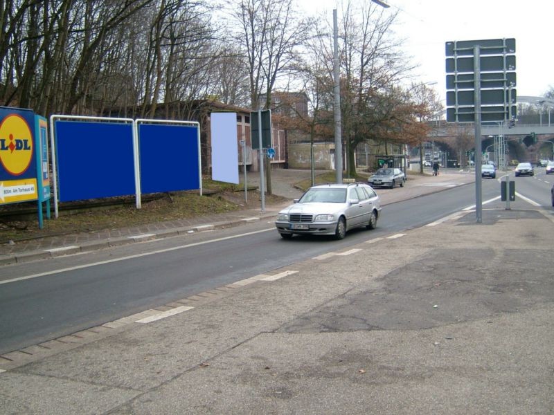 Am Ludwigsberg Grünanlage /Camphauser Str Ampel vor /Kreisel